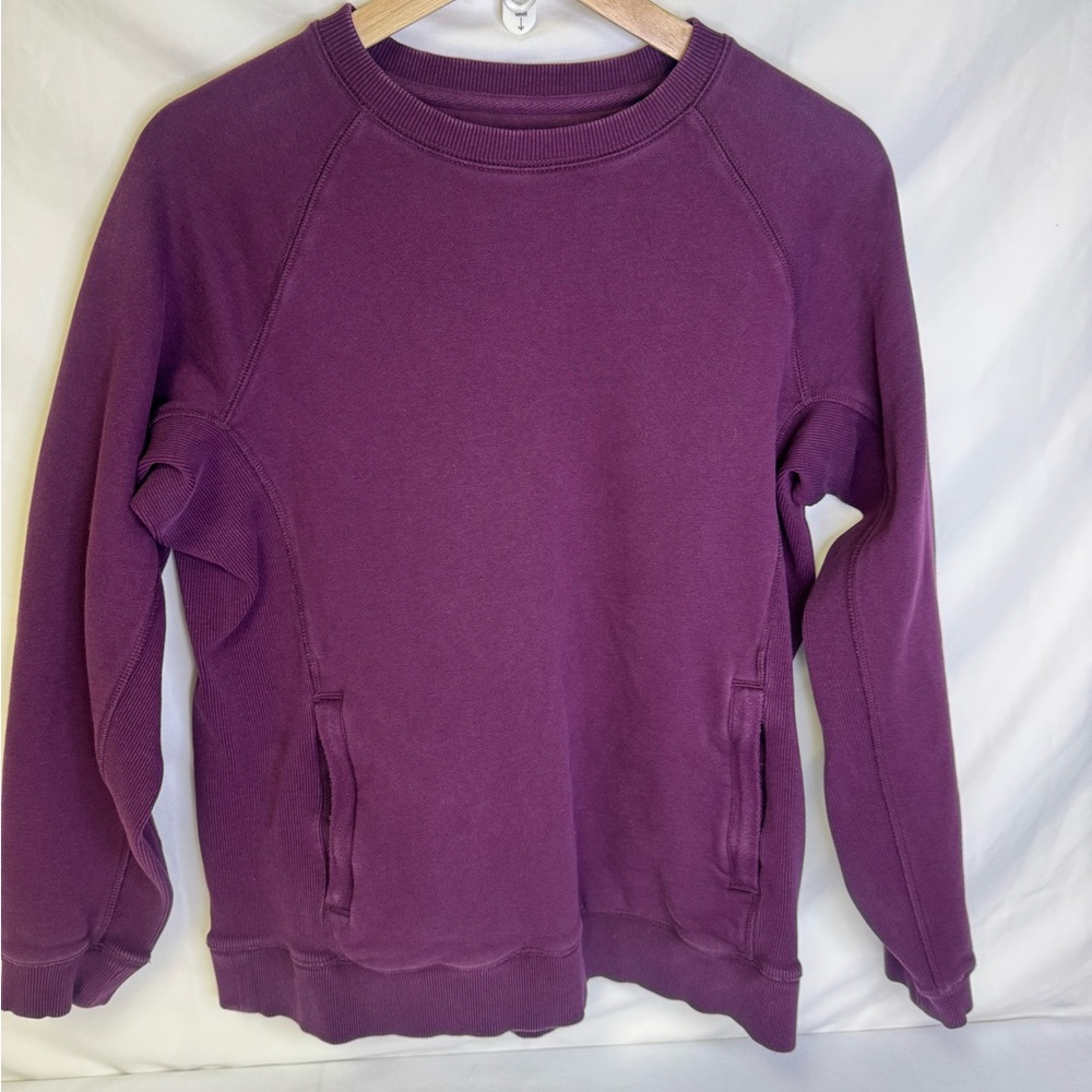 Duluth Trading Co Plum Raglan Crewneck Sweatshirt